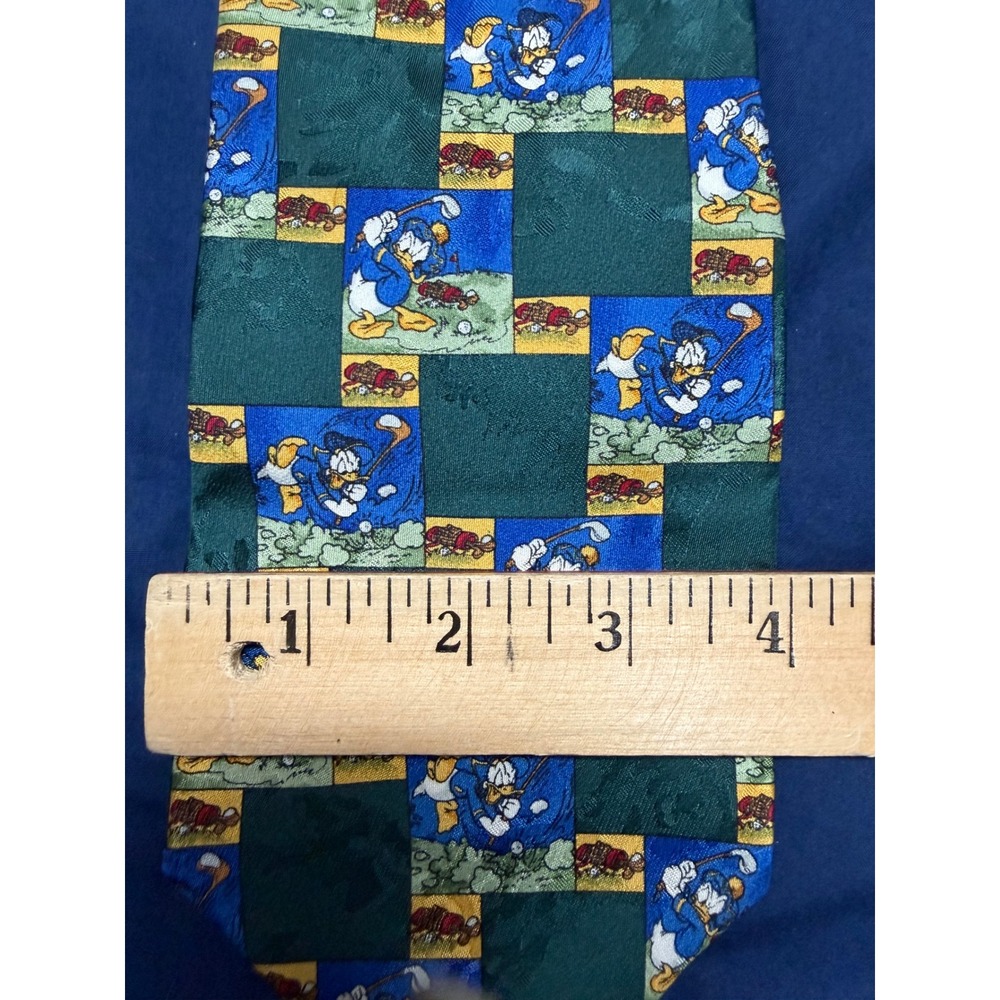 Disney Store Donald Duck Golf Silk Tie Green Blue Made in Italy Vintage - Picture 6 of 7